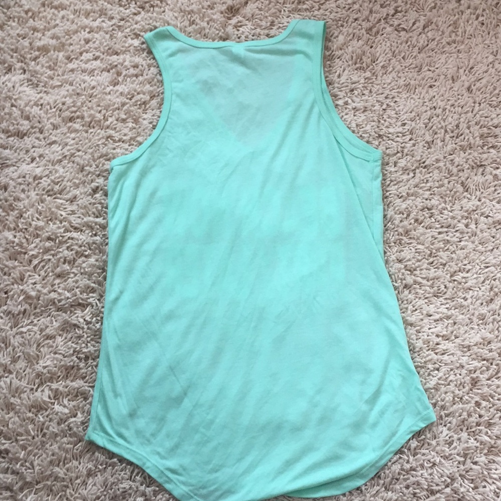 •TANK TOP• - Picture 4 of 4